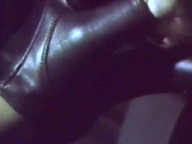 DRIVING GLOVE (THE RED)